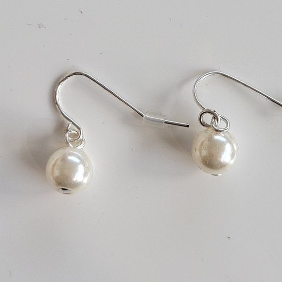 Avon | Enchanting Sea Statement Necklace & Earrings Gift Set - Picture 3 of 11